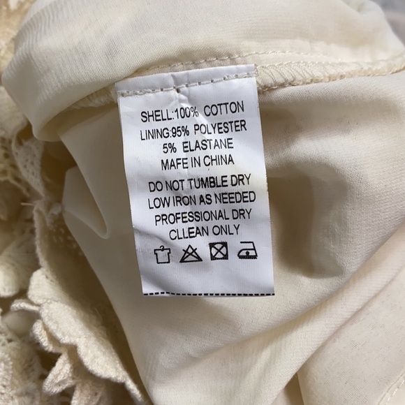 Thistle Pearl Cream Crocheted 3D Flowers Dress - Picture 6 of 6